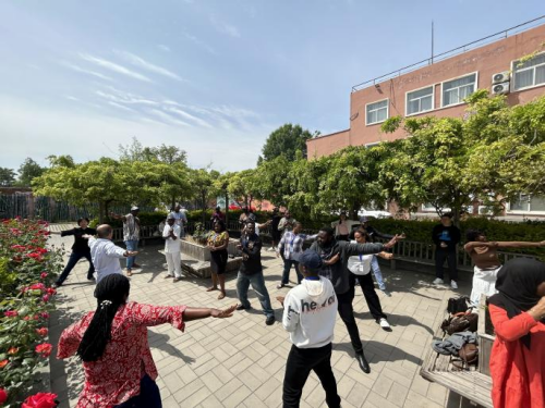 图片2.png 图片2.png