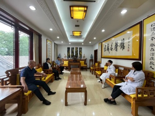 图片4.jpg 图片4.jpg