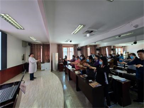 房山区首届“西医学”班顺利结业 (4).jpg