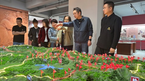 党建引领促振兴 中药材种植助力乡村发展-昌平区中医医院 (3).jpg