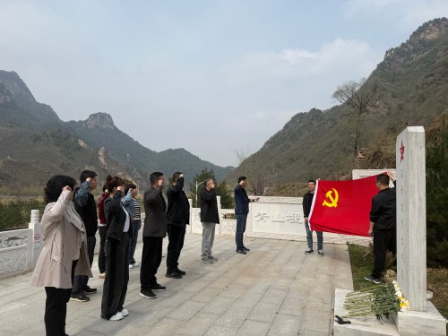 党建引领促振兴 中药材种植助力乡村发展-昌平区中医医院 (4).jpg