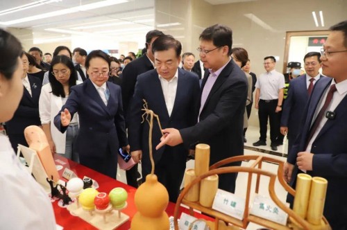 图片11.jpg 图片11.jpg