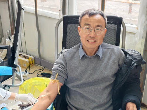 生命护航,热血担当——昌平区中医医院干部职工积极参与无偿献血活动 (3).jpg