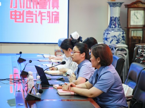 筑牢反诈防线 守护财产安全-北京中医药大学附属昌平医院 (1).jpg