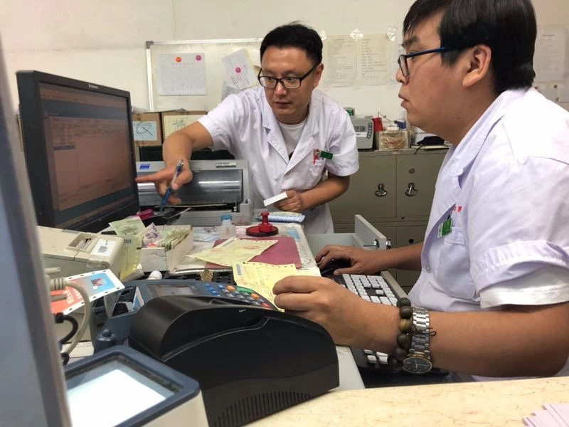 许杰工作照片.jpg