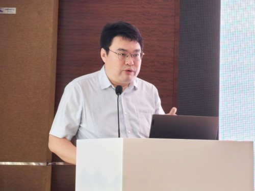 3.耳鼻咽喉头颈外科赵龙珠主任.jpg