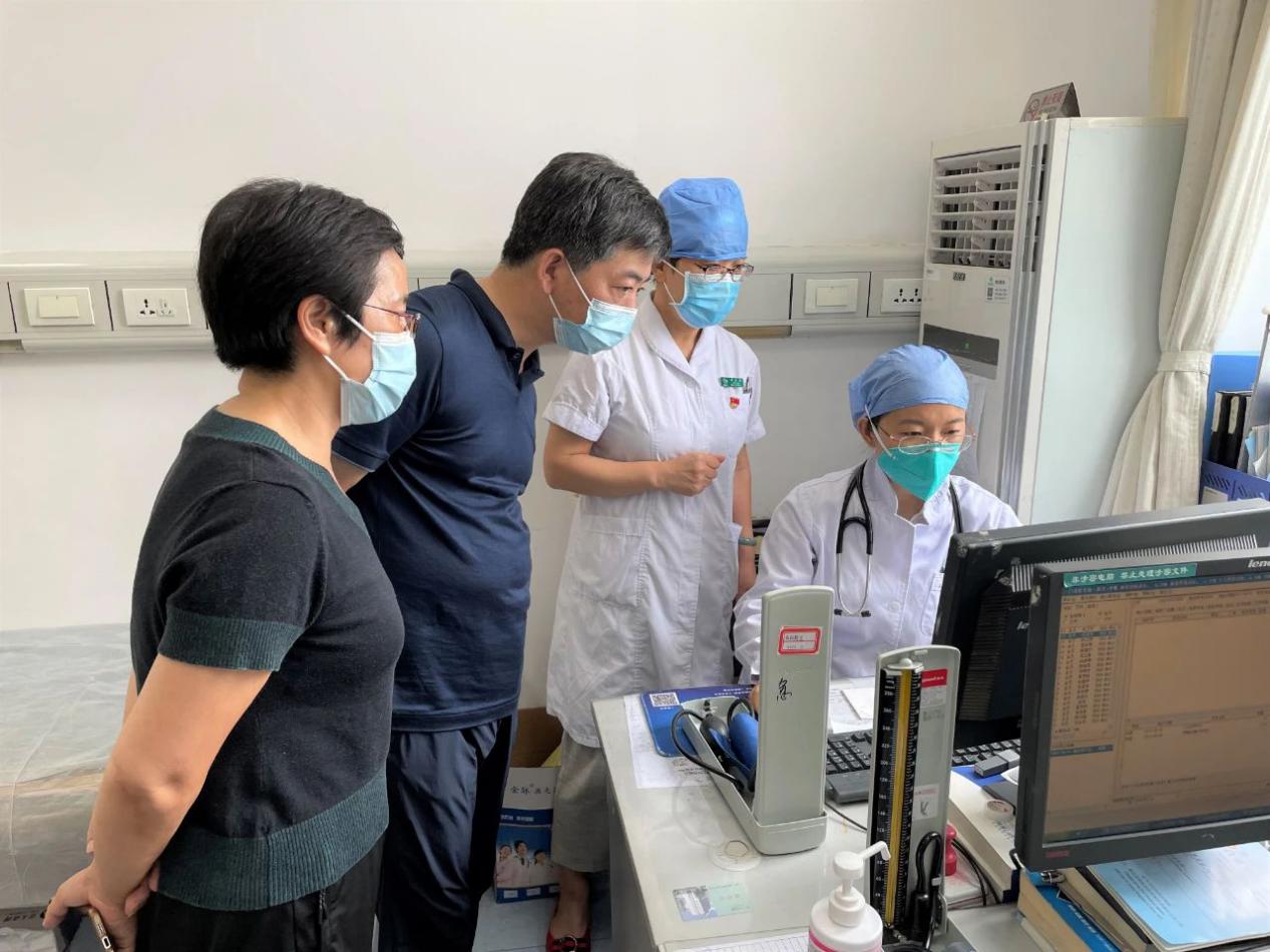 大兴区卫生健康委开展院感防控检查 筑牢疫情防控网.jpg 大兴区卫生健康委开展院感防控检查 筑牢疫情防控网.jpg