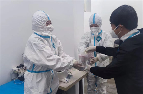【我在抗疫一线】宣武中医全力支援抗疫，急诊护士展现责任担当.jpg