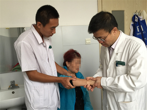 “丰盛正骨技术的传承与研究”荣获北京中医药文化资源调查专题项目优秀奖 (2).jpg