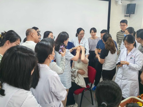 拥抱中医非药物疗法 开启轻身心健康之旅-昌平区中医医院 (2).jpg